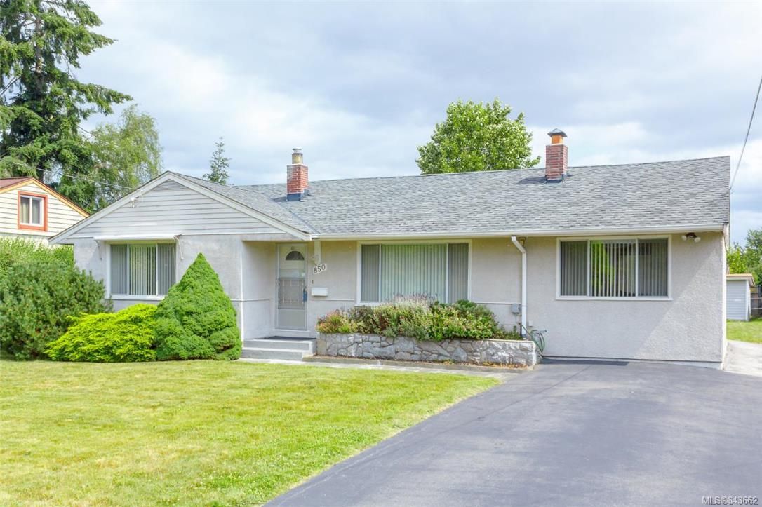 I have sold a property at 850 Jasmine Ave in Saanich
