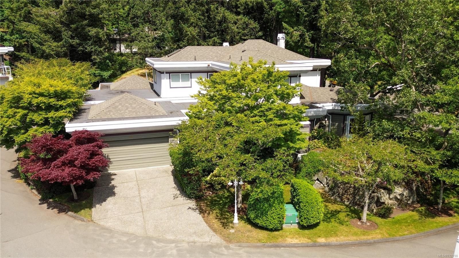 I have sold a property at 12 1063 Valewood Trail in Saanich
